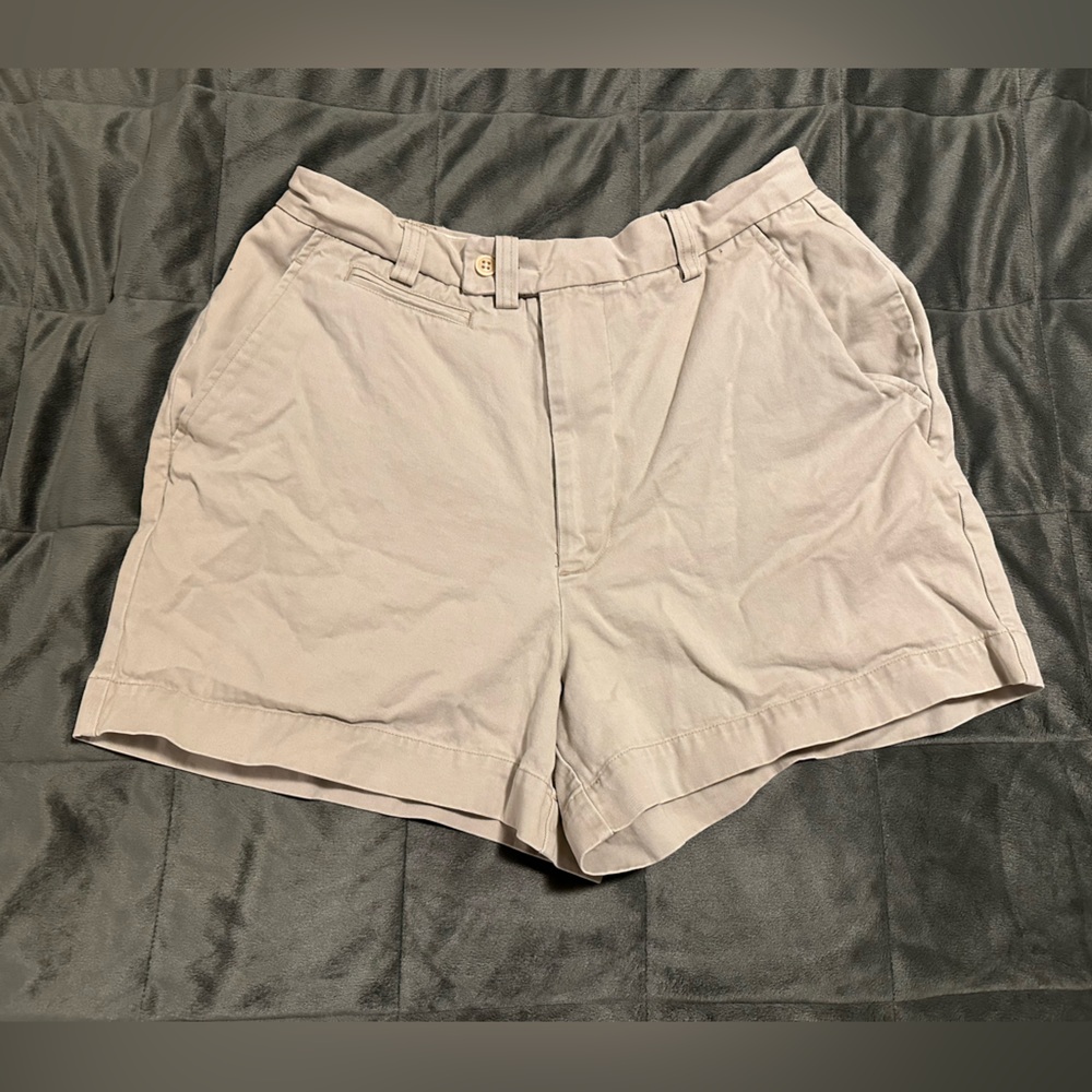 Women’s Size 14 Banana Republic Khaki Shorts